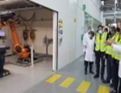 Marta Gastón visita la empresa Valeo Térmico